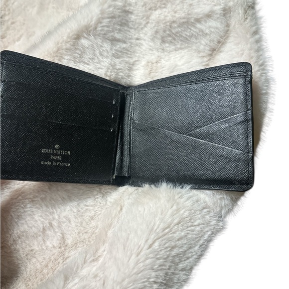 Louis Vuitton Black and Gray Checkered Wallet - Picture 2 of 7